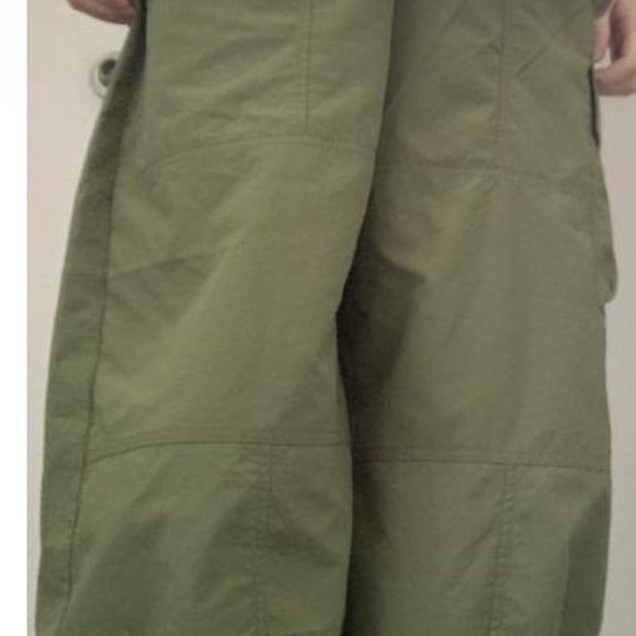 UO Jana 2023 Nylon Ballon Pants Sz Small , NIP BRAND NEW SOLD OUT 💕 - Picture 8 of 11